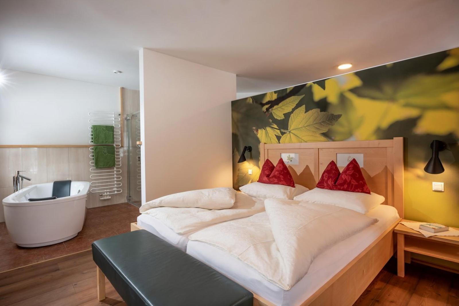 Natur- & Wanderhotel Tuxertal Екстер'єр фото