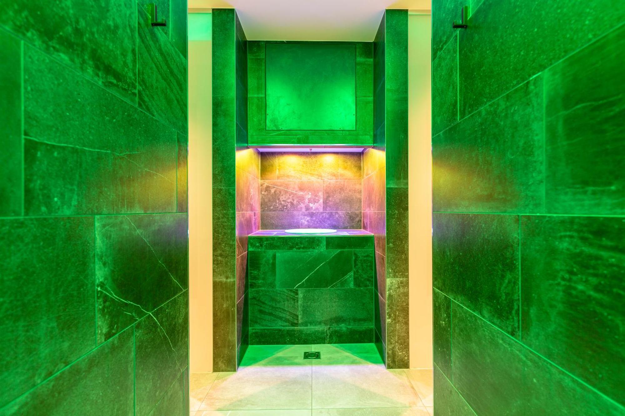 Natur- & Wanderhotel Tuxertal Екстер'єр фото