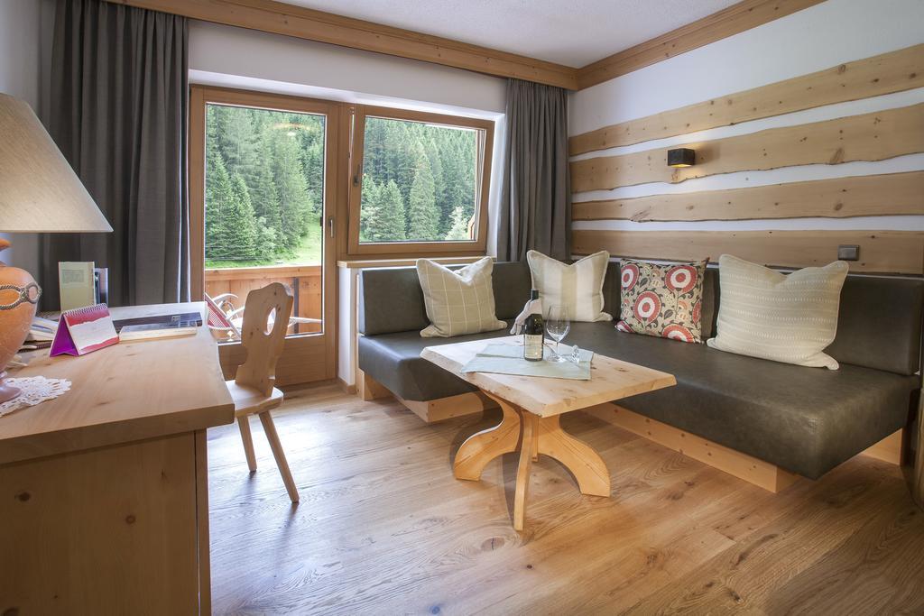 Natur- & Wanderhotel Tuxertal Номер фото